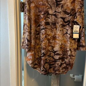 Karen Kane Metallic Floral Satin Blouse in Rose Gold and Black